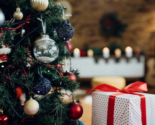 Christmas tree with gifts