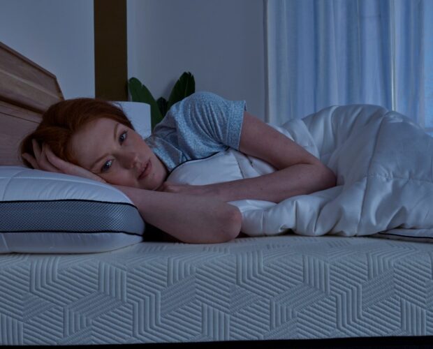 Hybrid Bamboo Mattress Pillow- Lifestyle Image